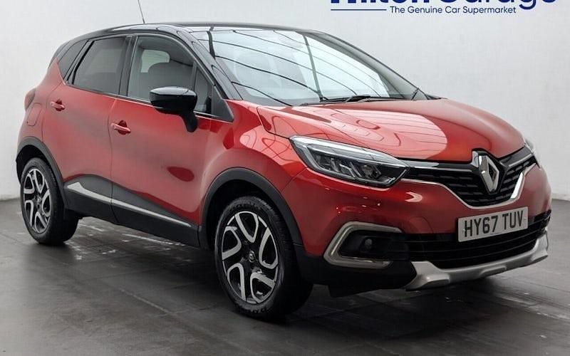 Used Renault Captur Dynamique 120 HP (88 kW) 2018 Red/black SUV
