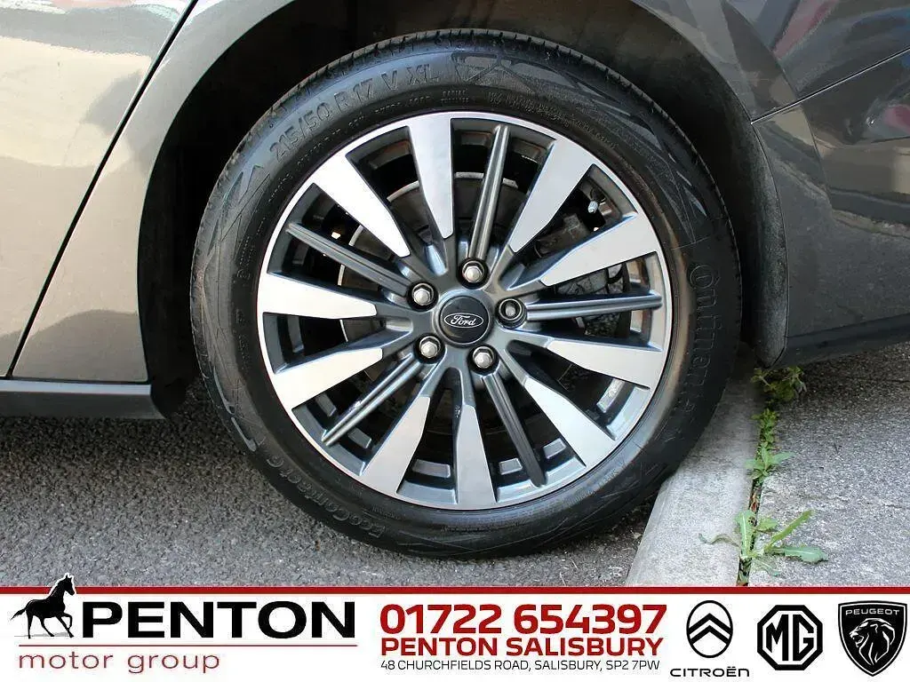 Used Ford Focus Titanium X 125 HP (91 kW) 2023 Grey Estate