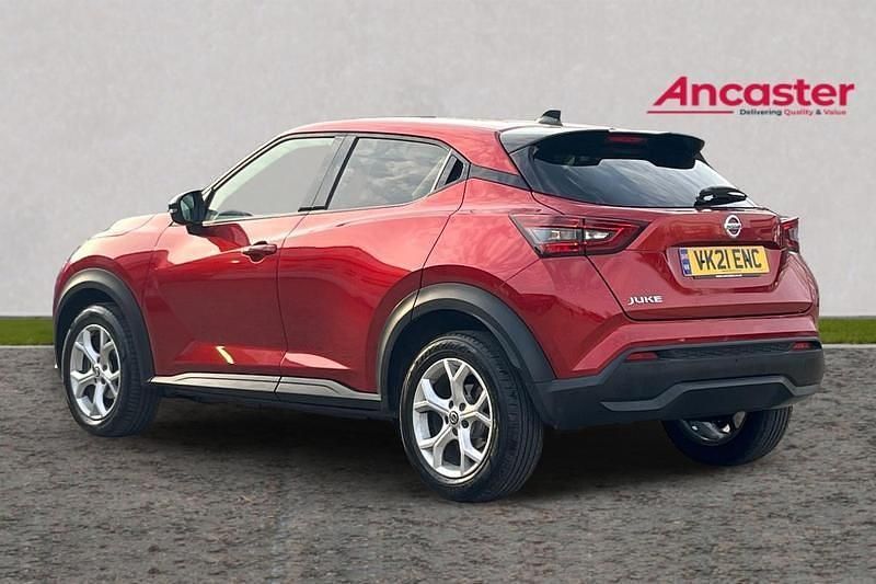 Used Nissan Juke N-Connecta 112 HP (82 kW) 2021 Red SUV