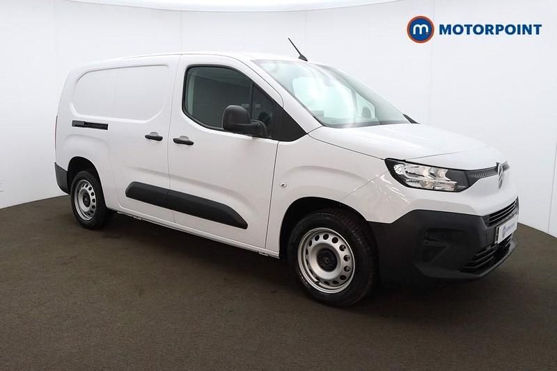 New Citroën Berlingo 100 HP (73 kW) 2026 White MPV