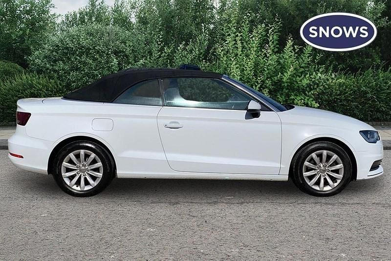Usado Audi Cabriolet Design 150 HP (110 kW) 2015 Branco Cabrios