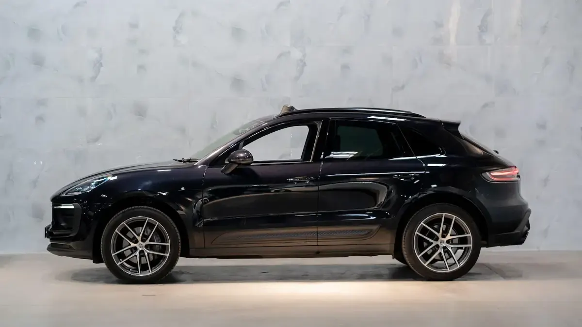 Used Porsche Macan 252 HP (185 kW) 2021 Black SUV
