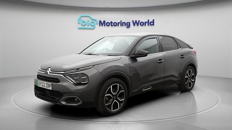 Used Citroën e-C4 Shine 100 kW (136 HP) 2022 Hatchback