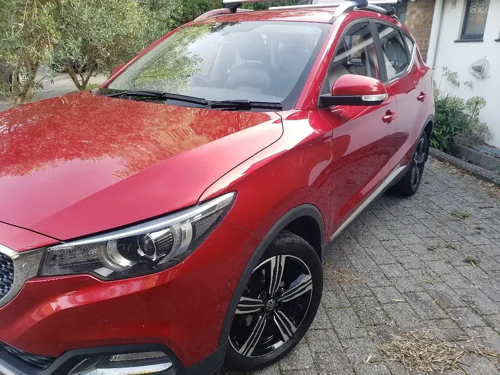 Used MG ZS Exclusive 111 HP (81 kW) 2019 Red SUV