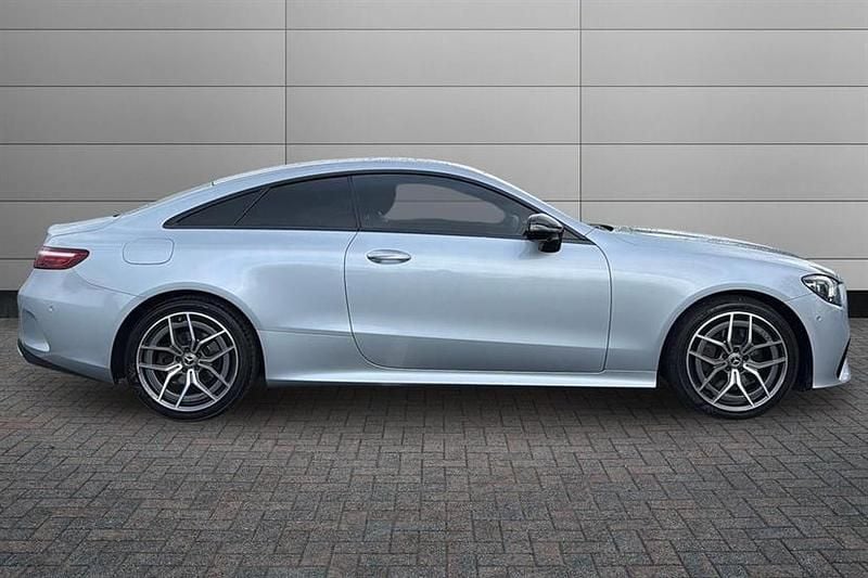 Used Mercedes E220 AMG Line Premium 194 HP (142 kW) 2021 Silver Coupe
