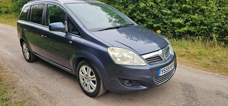 Blue Used 2010 Vauxhall Zafira Design Edition MPV | £1,695 (Fair price) - Image 1/4