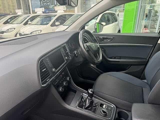 Image 2/4