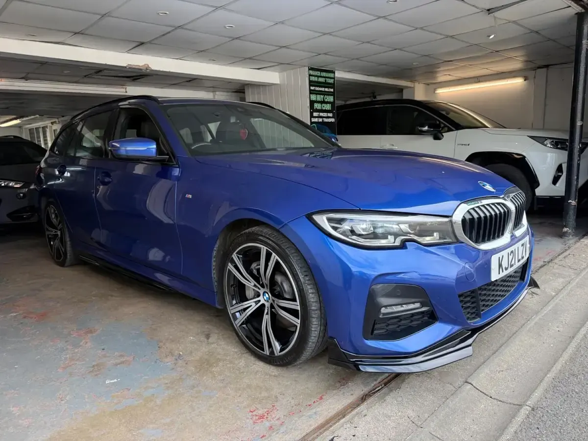 Used BMW 330e M Sport 2021 Blue Estate