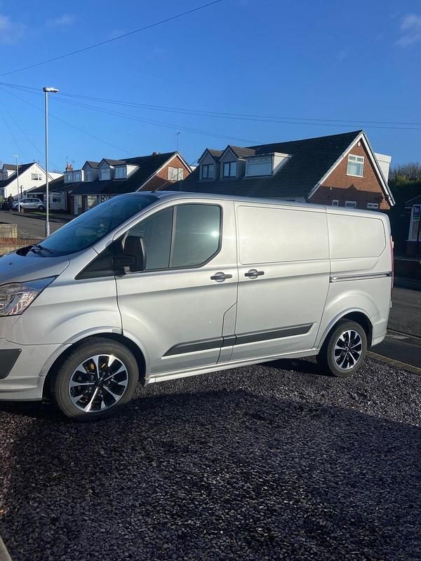 Silver Used 2017 Ford Transit Custom Trend Van | £7,100 (Super price) - Image 1/4