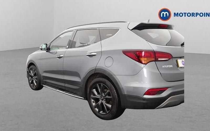 Used Hyundai Santa Fe 200 HP (147 kW) 2018 Silver SUV
