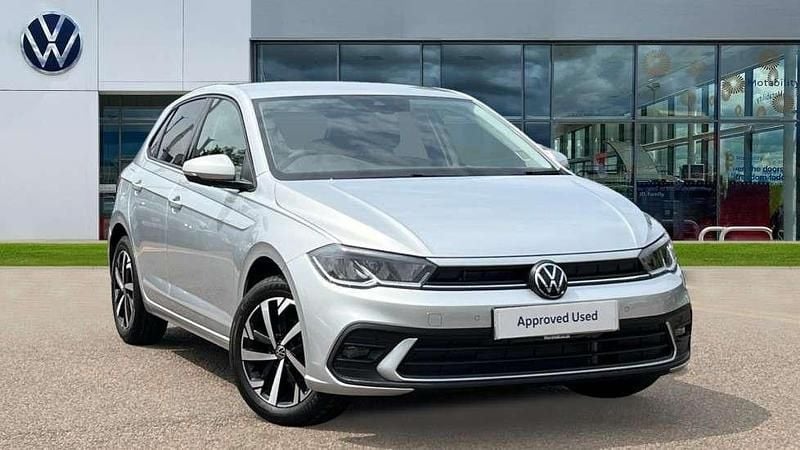 Reflex silver metallic Used 2025 VW Polo Match Hatchback | £21,007 (Fair price) - Image 1/4