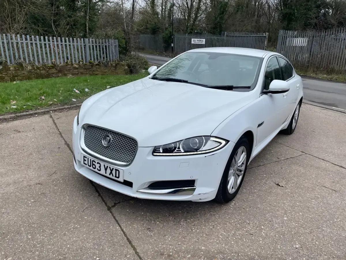 Gebraucht Jaguar XF Luxury 2013 Weiß Limousine