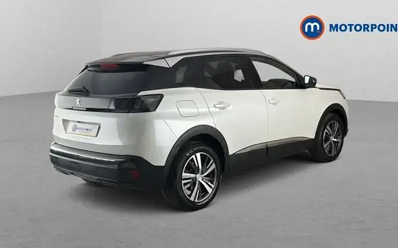 Used Peugeot 3008 Allure 131 HP (96 kW) 2023 White SUV