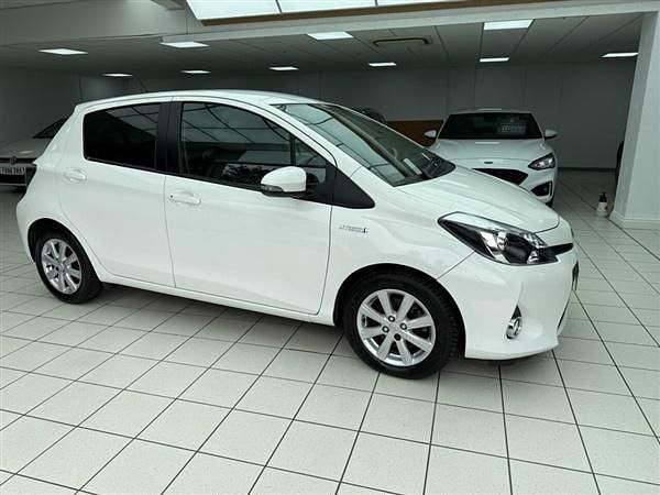 White Used 2014 Toyota Yaris Plus Hatchback | £9,699 - Image 1/1