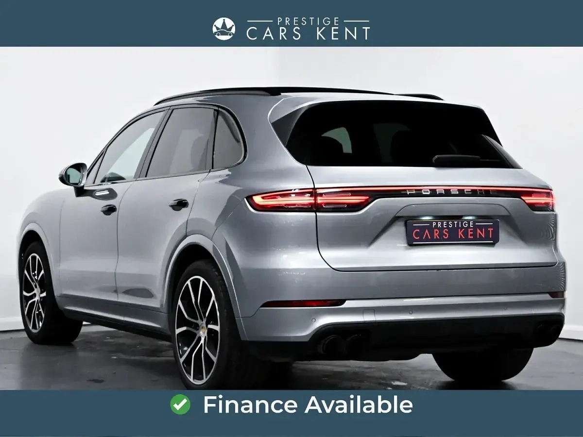Used Porsche Cayenne 340 HP (250 kW) 2022 Silver SUV