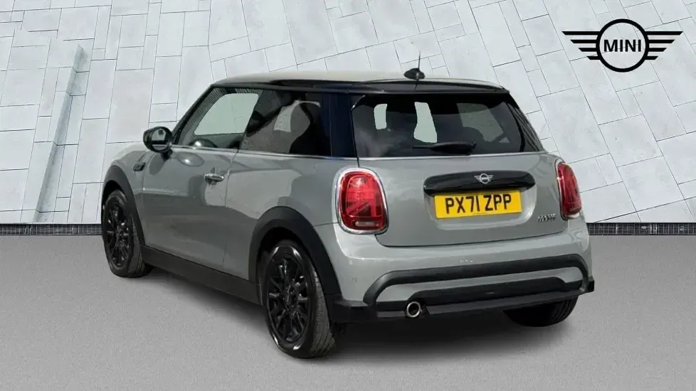 Used Mini Cooper Classic 135 HP (99 kW) 2021 Grey Hatchback
