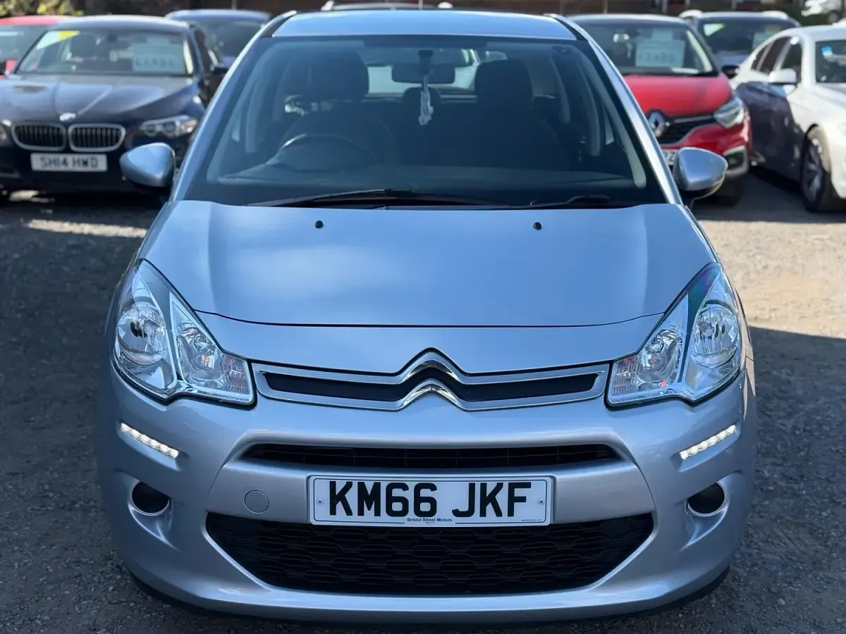 Used Citroën C3 PureTech 82 HP (60 kW) 2016 Silver Hatchback