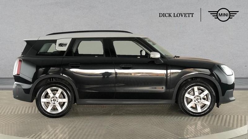 Used Mini Countryman 168 HP (123 kW) 2025 Black SUV