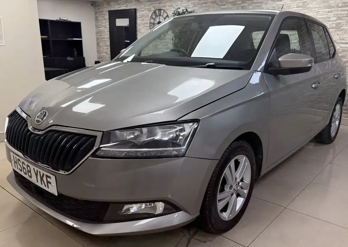Used Skoda Fabia SE 95 HP (69 kW) 2019 Beige Hatchback