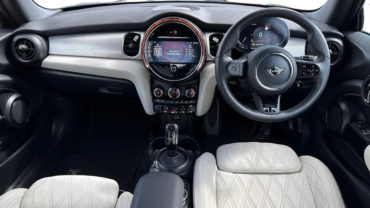Used Mini Cooper Exclusive 134 HP (98 kW) 2024 Green Hatchback