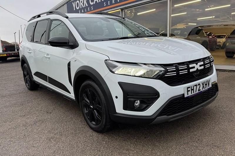 White Used 2023 Dacia Jogger Extreme MPV | £10,890 - Image 1/1