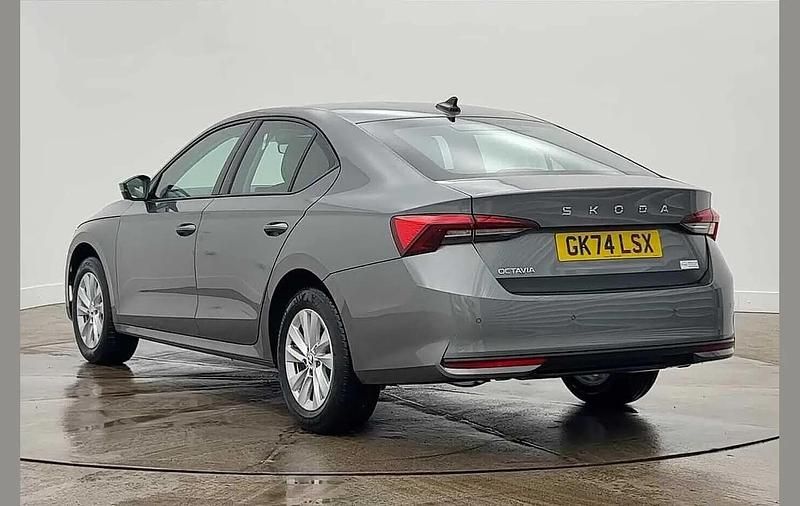 Used Skoda Octavia SE Technology 113 HP (83 kW) 2024 Graphite grey metallic Hatchback
