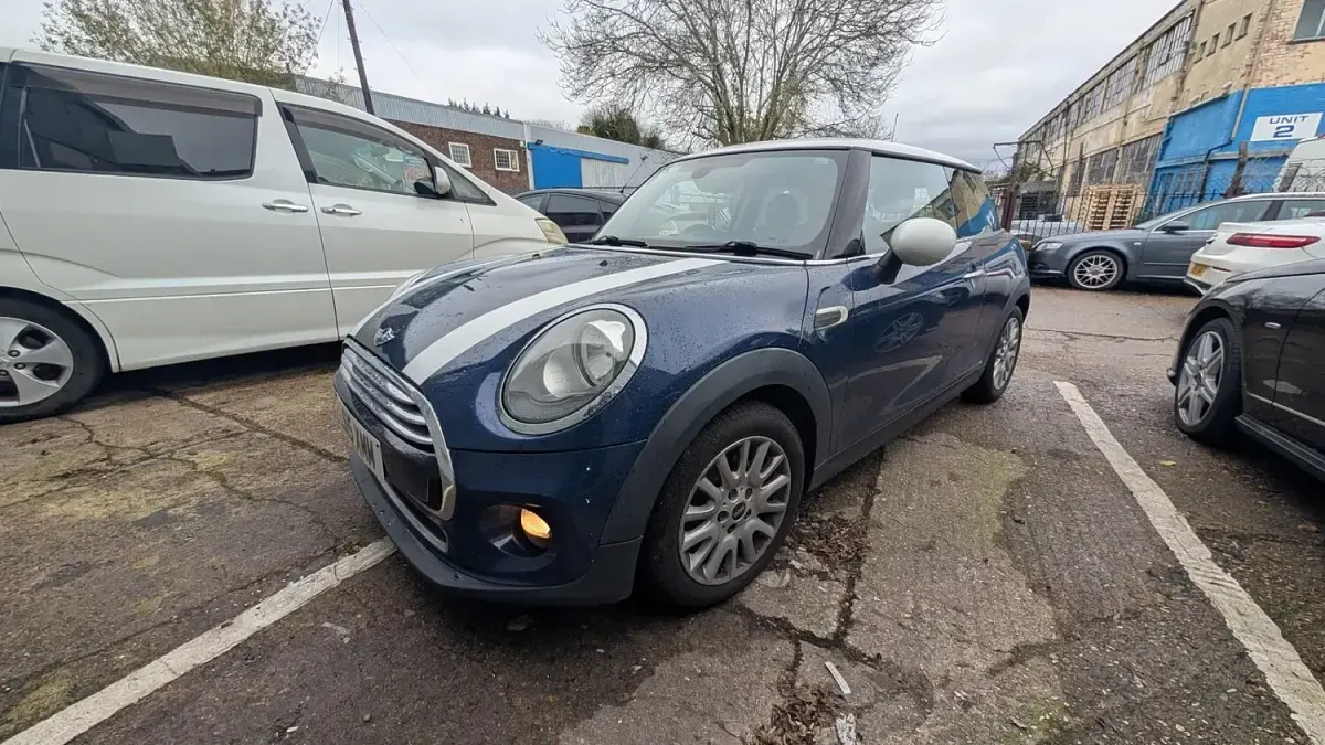 Used Mini Cooper D Hatch 2015 Blue Hatchback