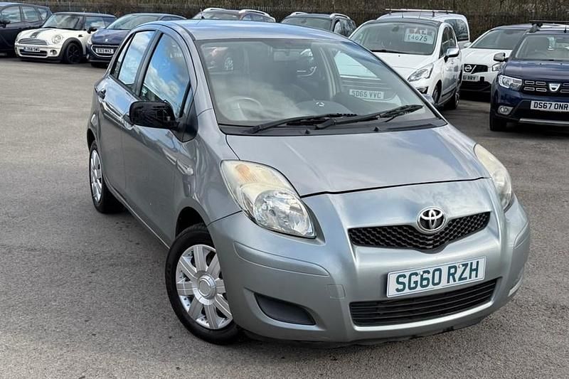 Used Toyota Yaris T2 2010 Silver Hatchback