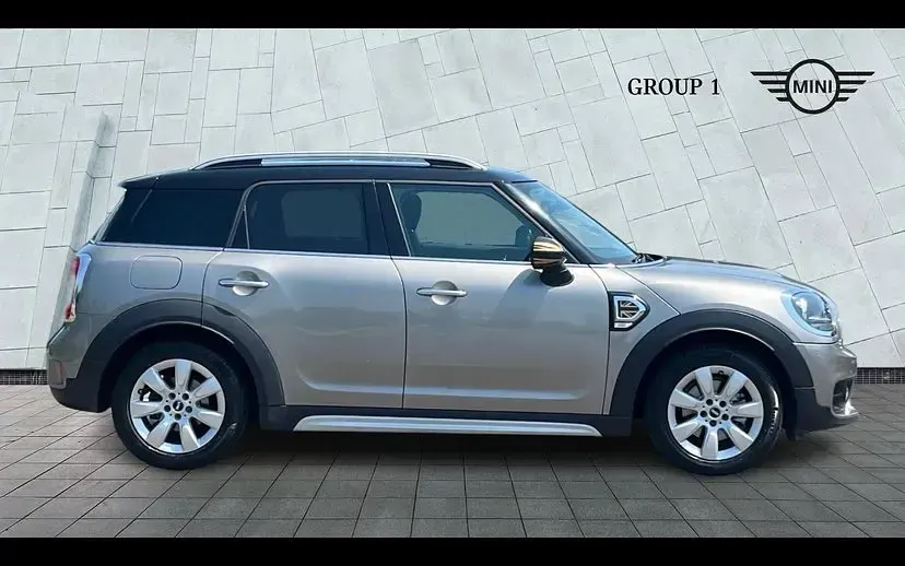 Used Mini Cooper Countryman 134 HP (98 kW) 2018 Silver SUV
