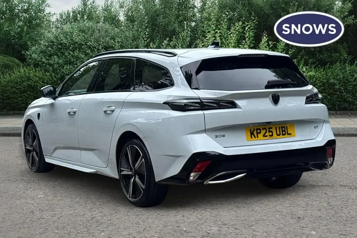 Used Peugeot 308 SW GT 134 HP (98 kW) 2025 White Estate