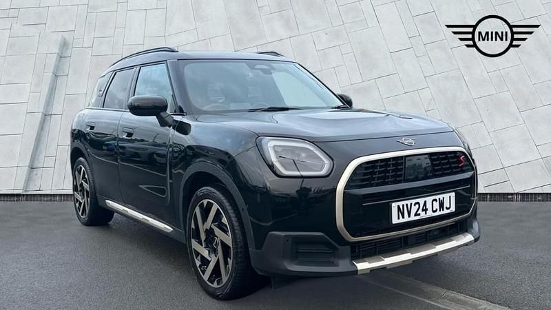 Used Mini Countryman Exclusive 218 HP (160 kW) 2024 Black SUV