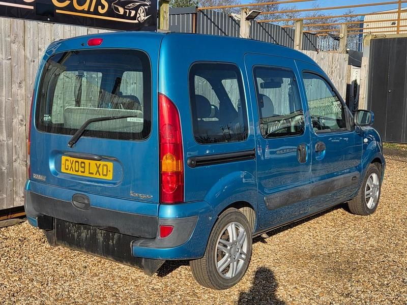 Used Renault Kangoo Expression 106 HP (77 kW) 2009 Blue MPV