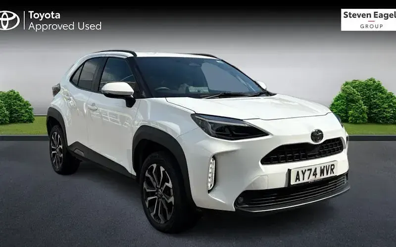 Used Toyota Yaris Hybrid Design 116 HP (85 kW) 2026 Estate