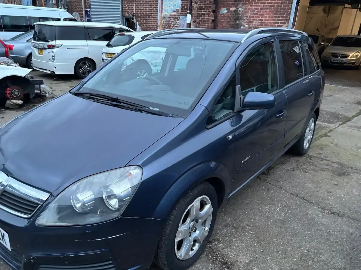 Used Vauxhall Zafira 120 HP (88 kW) 2006 Blue MPV