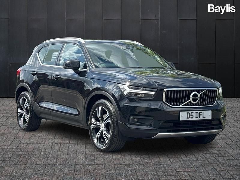 Black Used 2021 Volvo XC40 Inscription SUV | £20,618 (Fair price) - Image 1/3