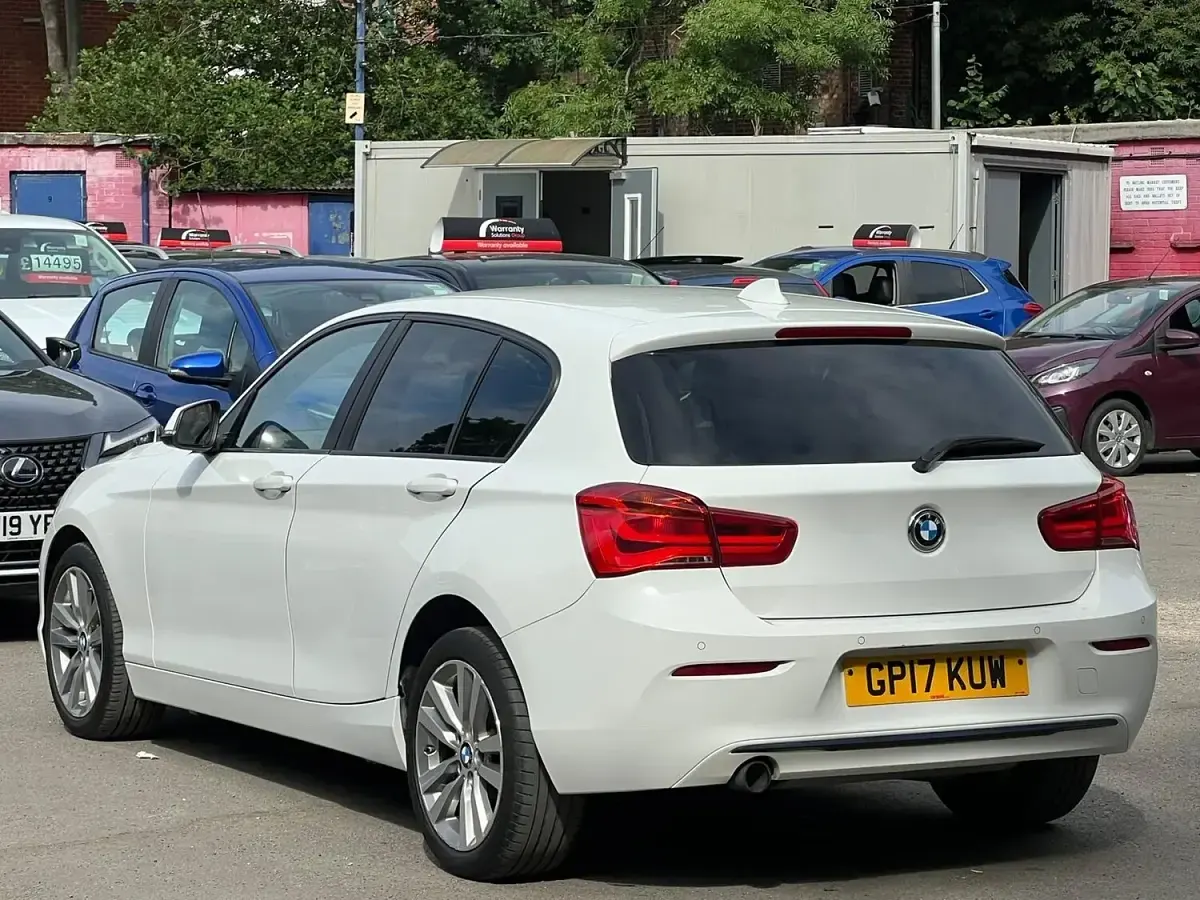 Used BMW 118 Sport Line 2017 White Hatchback