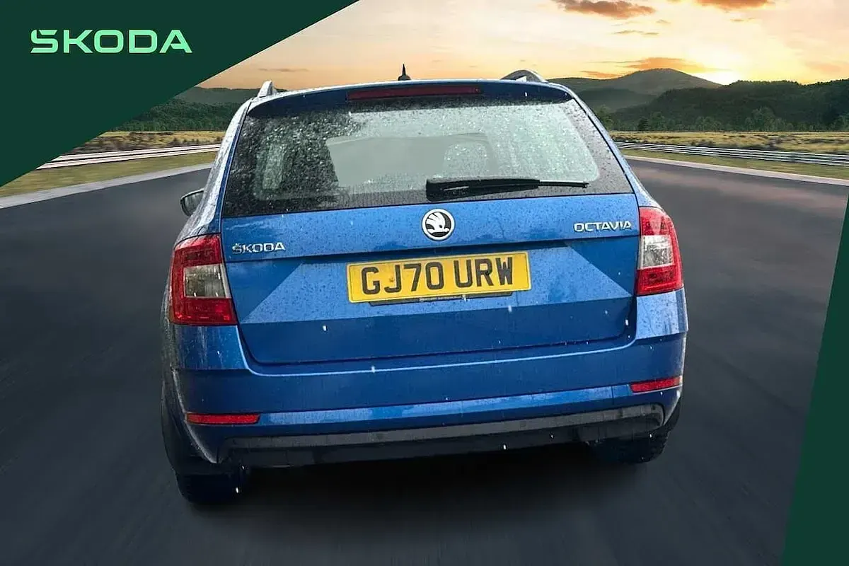 Used Skoda Octavia SE Drive 147 HP (108 kW) 2020 Blue Estate