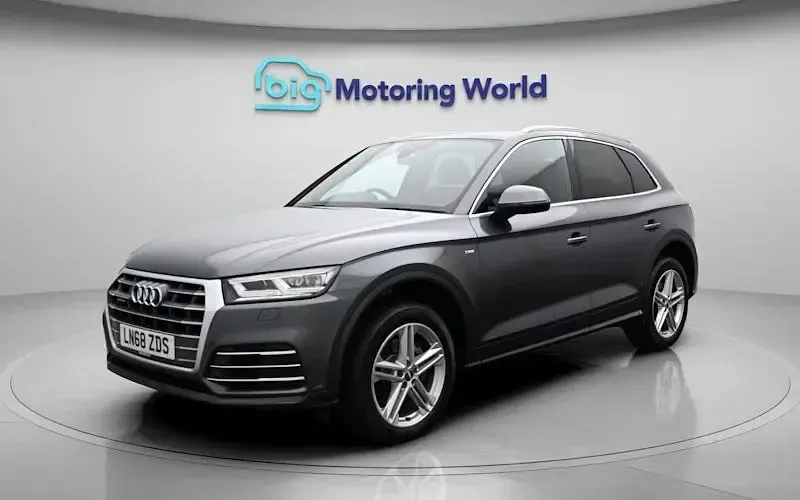 Używany Audi Q5 S-Line 252 KM (185 kW) 2018 Szary SUV