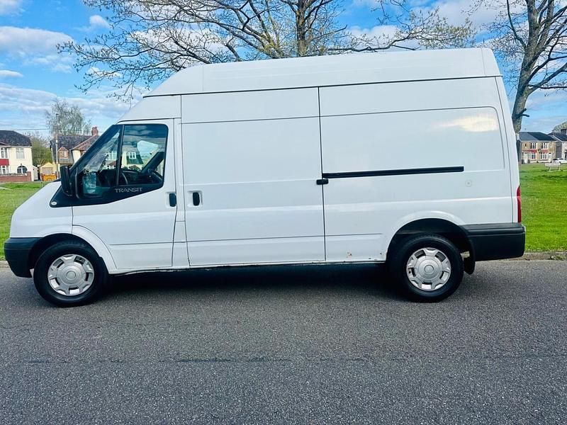 Begagnad Ford Transit 125 HK (91 kW) 2012 Vit Van