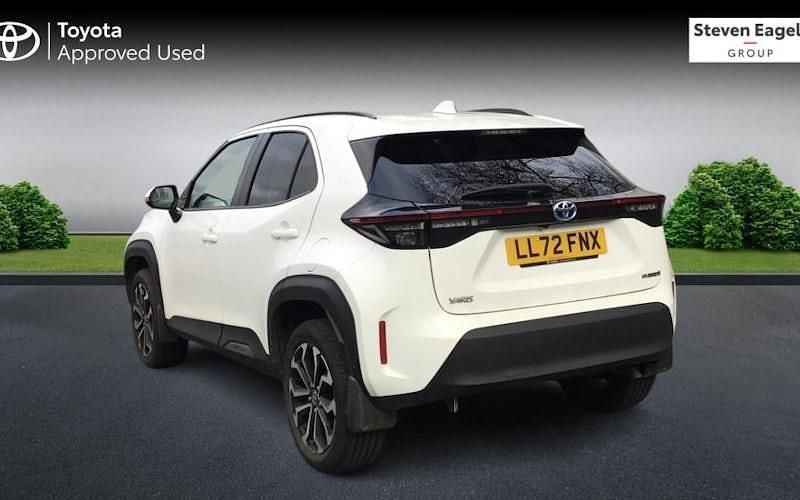 Used Toyota Yaris Hybrid Design 116 HP (85 kW) 2025 Estate