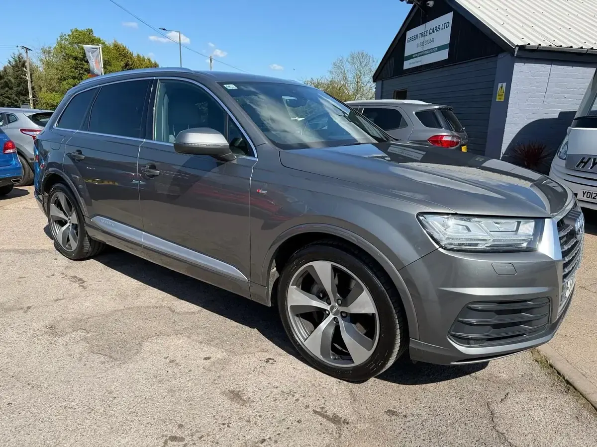 Used Audi Q7 S-Line 272 HP (200 kW) 2015 Grey SUV