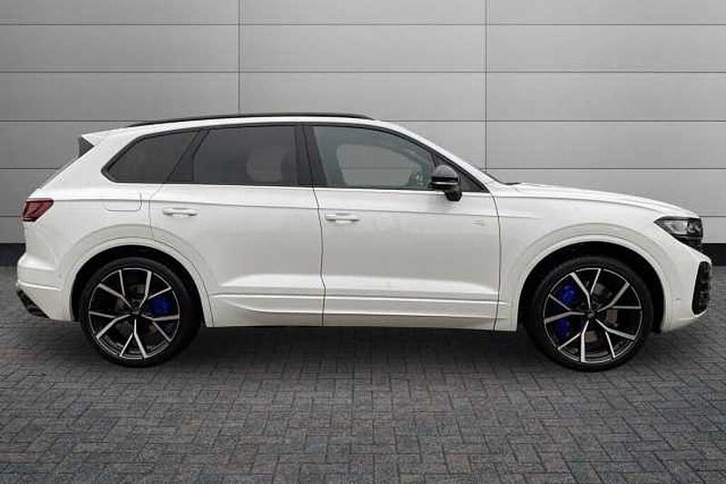 New VW Touareg R 462 HP (339 kW) 2025 Oryx white SUV