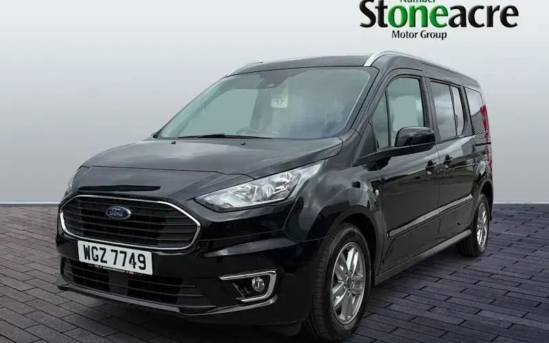 Used Ford Tourneo Titanium 120 HP (88 kW) 2021 Estate