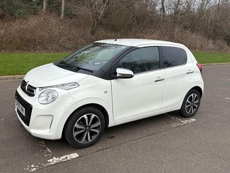 Used Citroën C1 Flair 72 HP (52 kW) 2018 White Hatchback