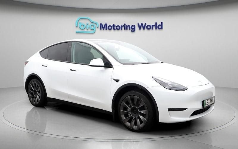 Used Tesla Model Y Long Range AWD 286 kW (389 HP) 2025 SUV