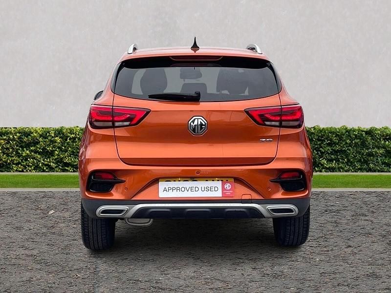 Used MG ZS Exclusive 111 HP (81 kW) 2023 Orange SUV
