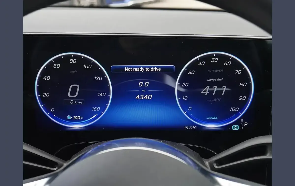 Usado Mercedes CLA 250+ 200 kW (272 HP) 2025 Branco Sedan
