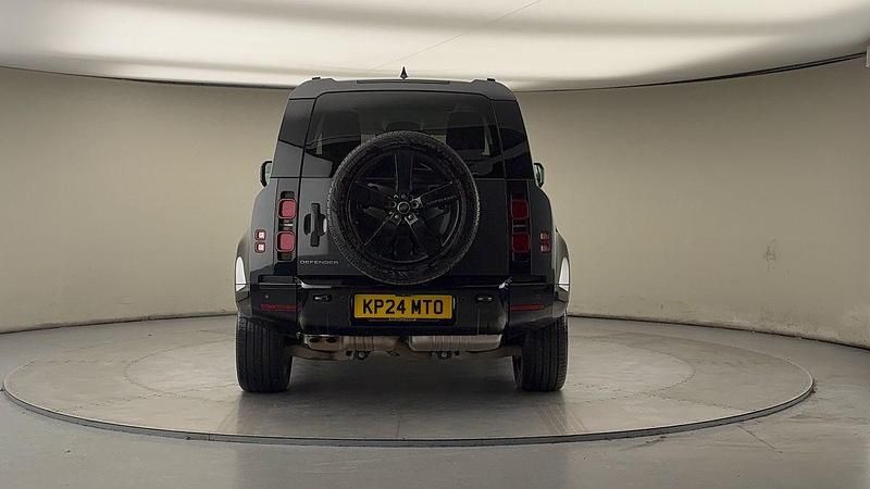 Used Land Rover Defender HSE Dynamic 250 HP (183 kW) 2024 Carpathian grey SUV