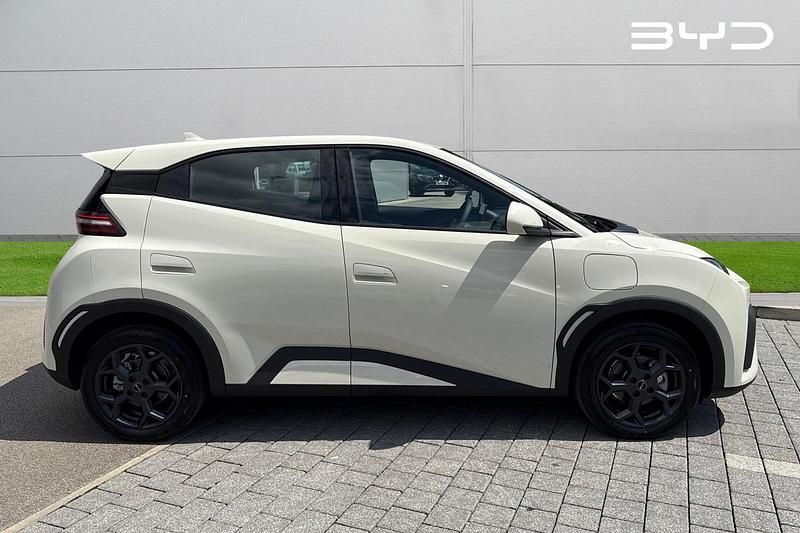 New BYD Dolphin Boost 64 kW (88 HP) 2025 White Hatchback