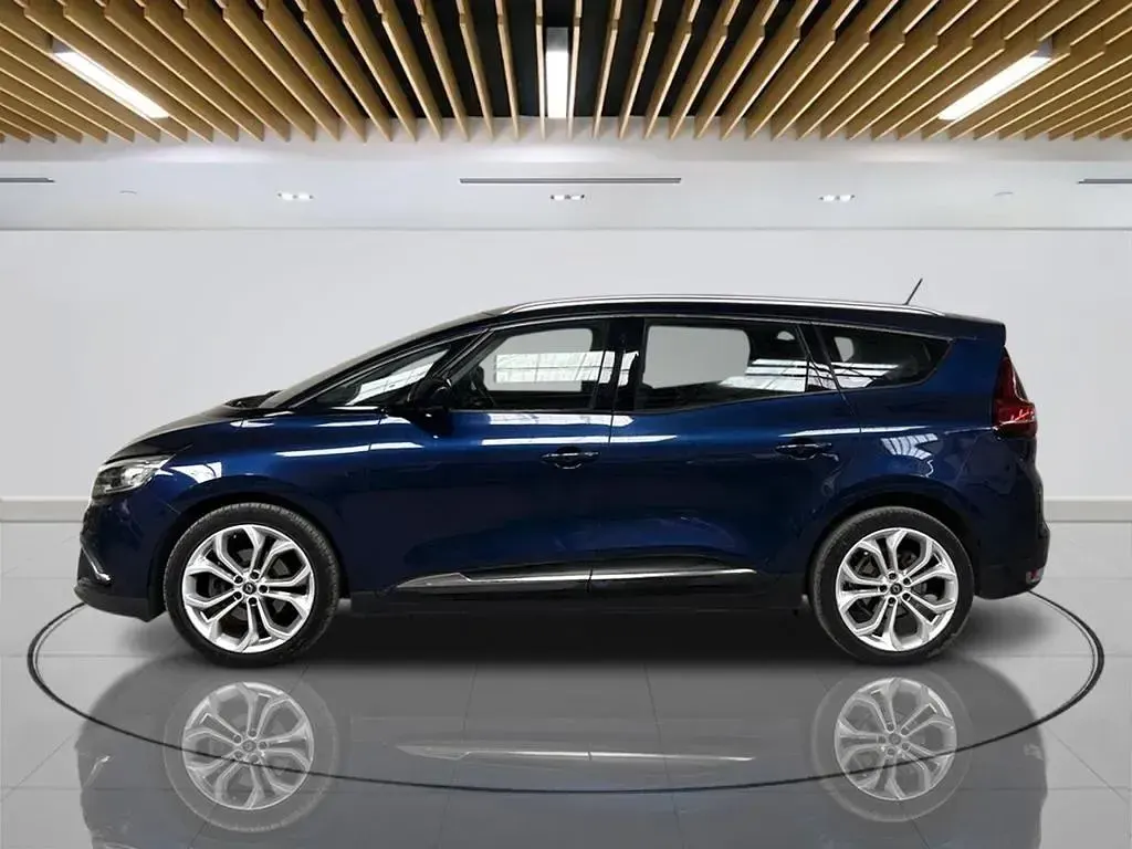 Used Renault Grand Scénic IV Iconic 140 HP (102 kW) 2019 Blue MPV